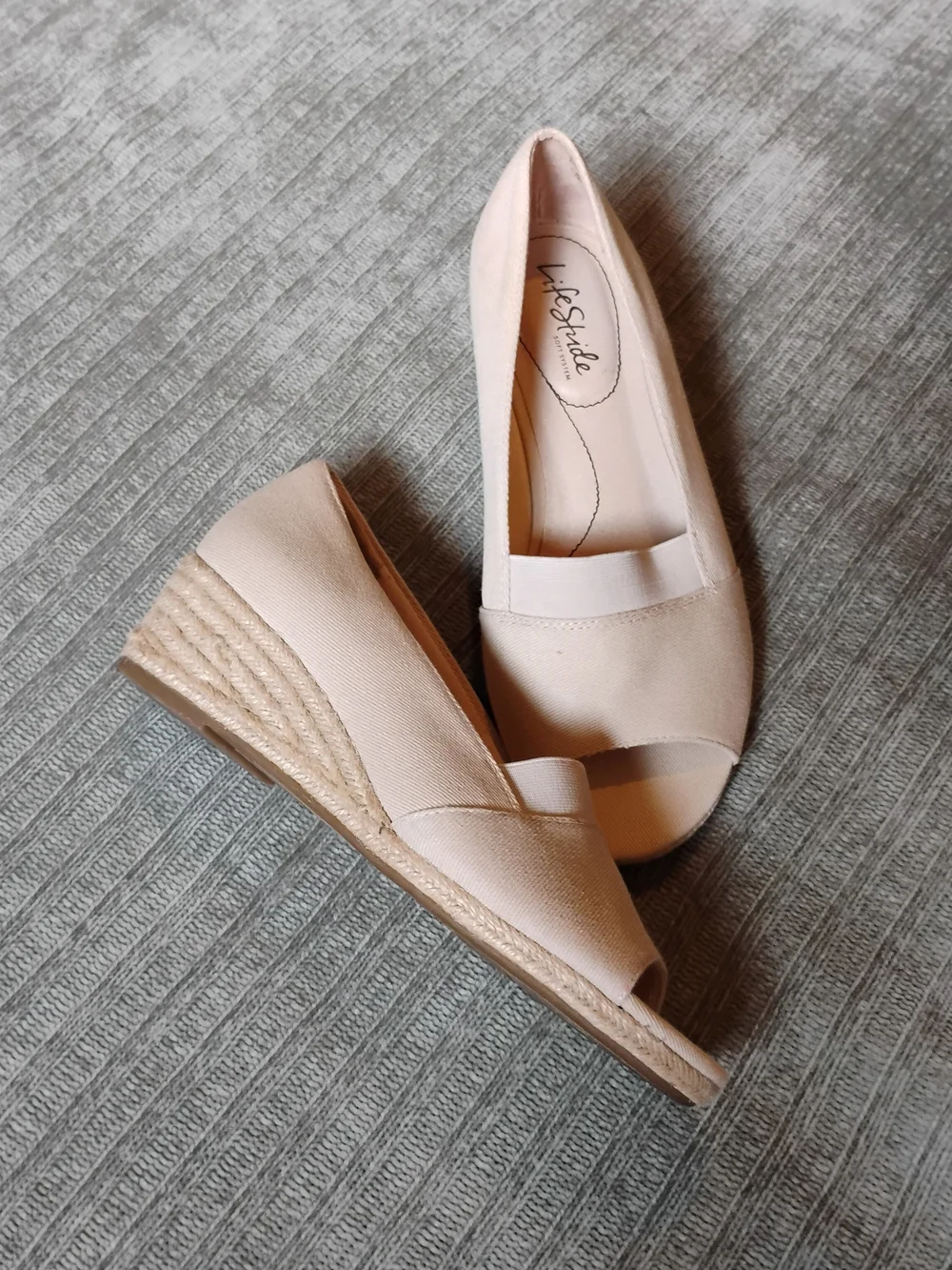 LifeStride Sola Espadrille Wedge Sandals Peep Toe Beige Size 8.5W